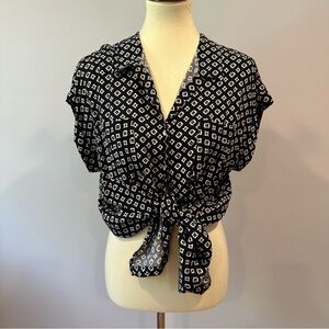 Jachs Girlfriend Navy Diamond Pattern Button Down Double Breast Pocket Shirt